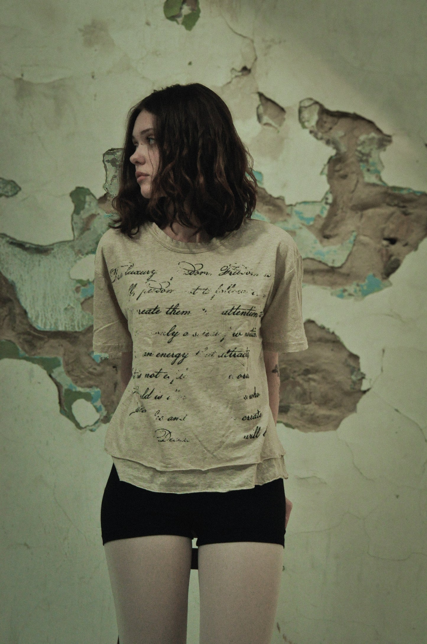 Double T-shirt "True Luxury" beige